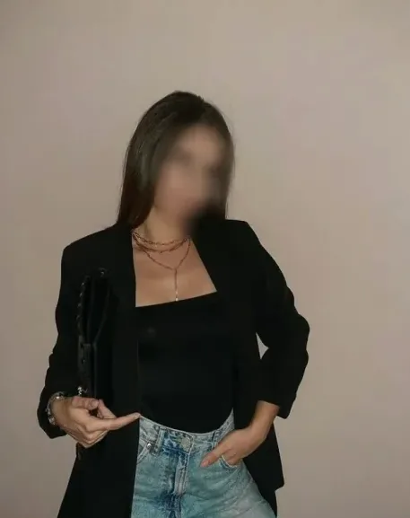 Alena, 35