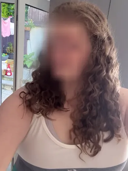 Anja, 29
