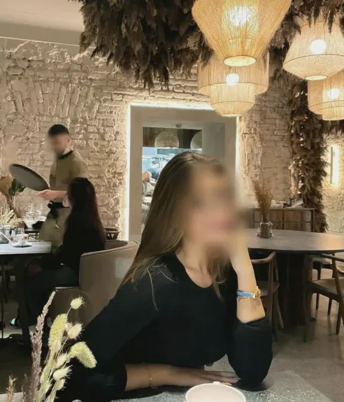 Charlotte, 25