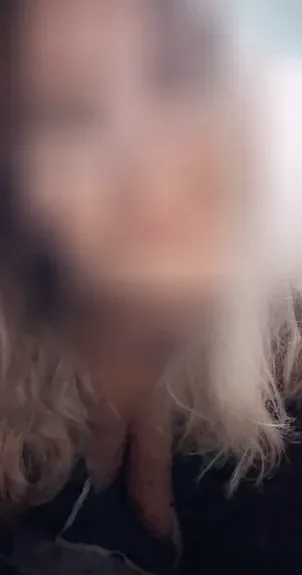 Elena, 39