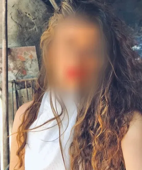 Elisa, 32