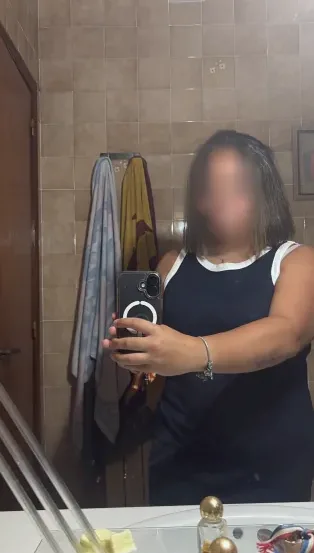 Emma, 22