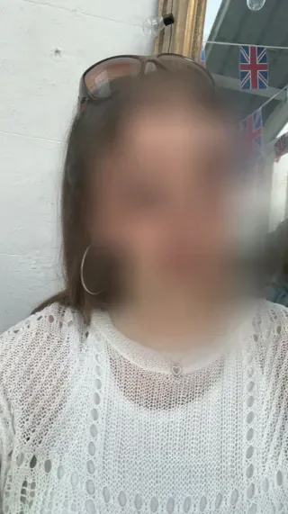 Jacqueline, 26