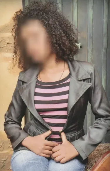 Melanie, 24