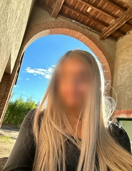 Nele, 28