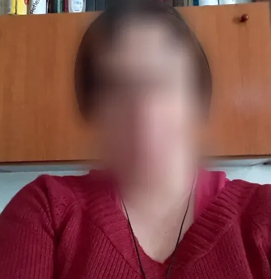 Nora, 40