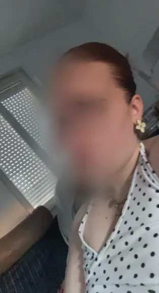 Saskia, 19