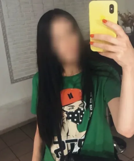 Saskia, 35